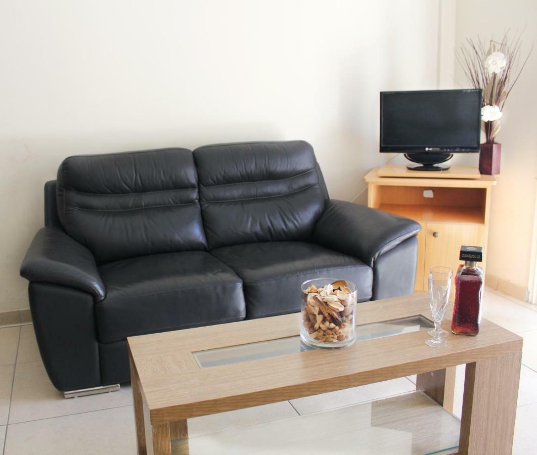 St. Mamas Apts Scala Dış mekan fotoğraf